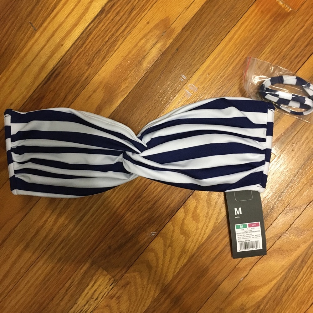 NWT Striped bathing suit top
